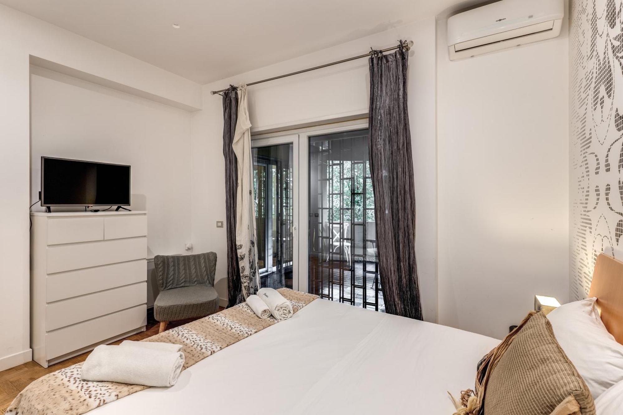 Romantic Piccolomini Lux Guest House Exterior photo