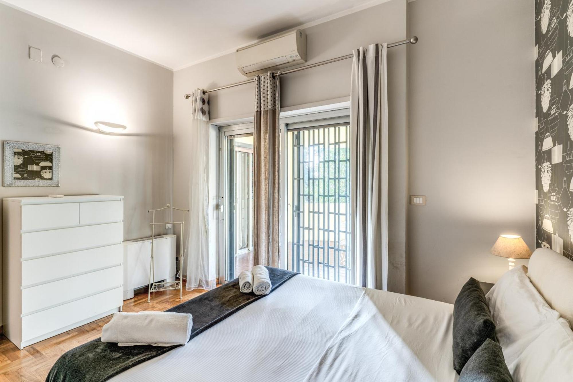 Romantic Piccolomini Lux Guest House Exterior photo